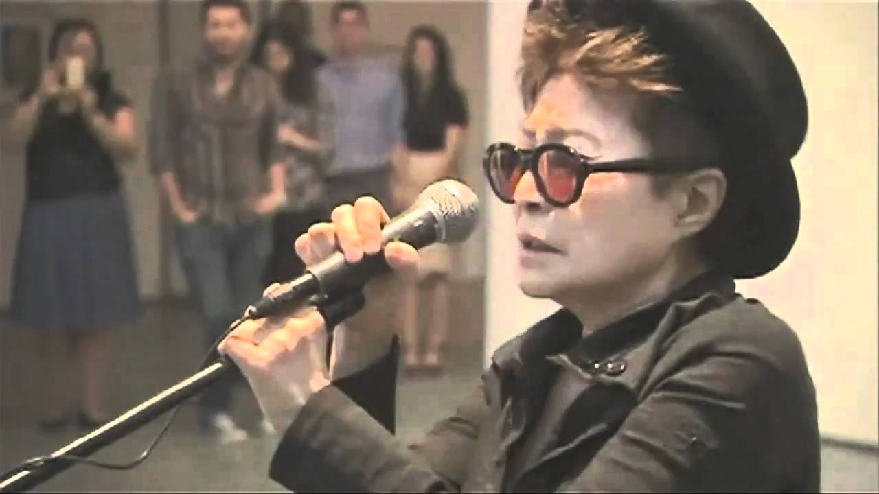 Yoko Ono Screaming at Art Show!